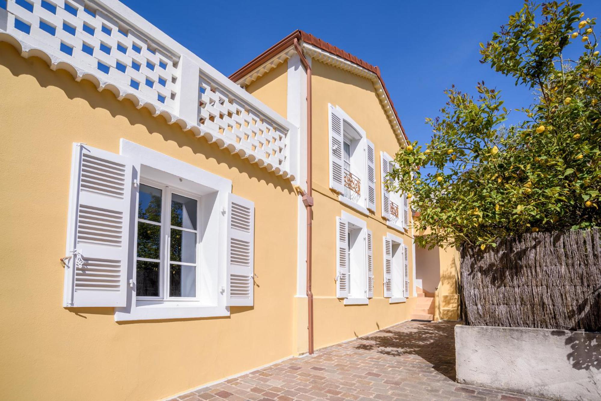 Appartement Cosy Hyeres Centre المظهر الخارجي الصورة