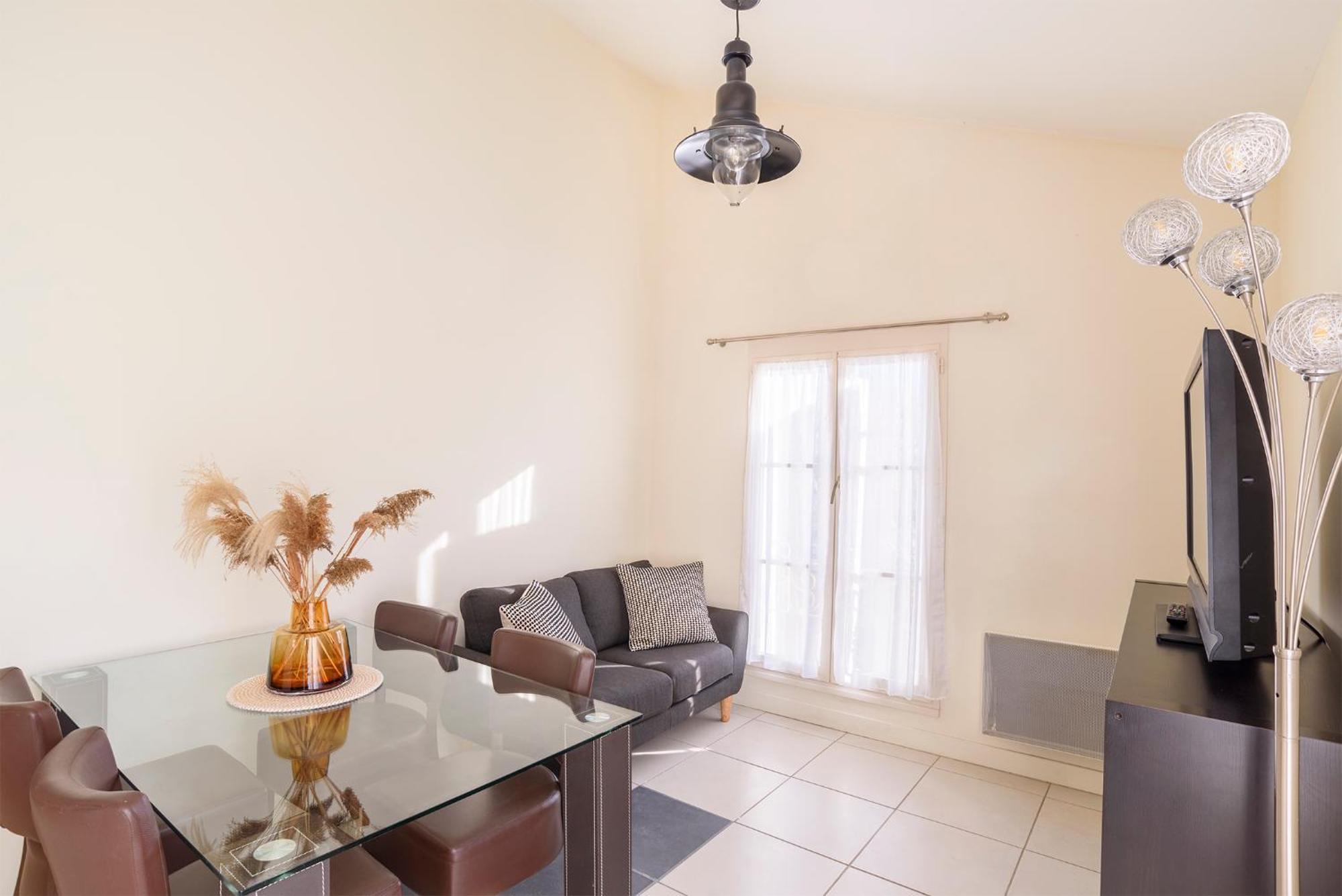 Appartement Cosy Hyeres Centre المظهر الخارجي الصورة
