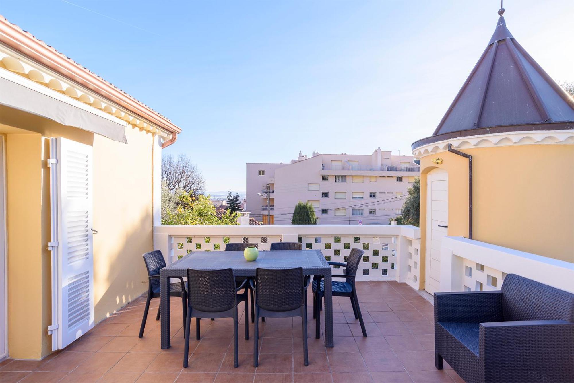 Appartement Cosy Hyeres Centre المظهر الخارجي الصورة